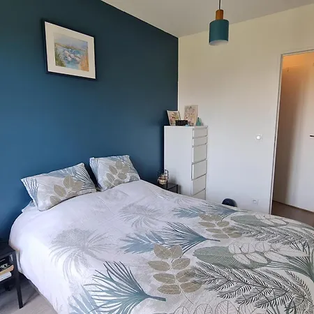 Apartment Lumineux Dans Calme Et Arboree