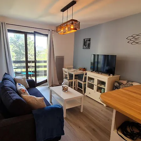 Lumineux Dans Calme Et Arboree