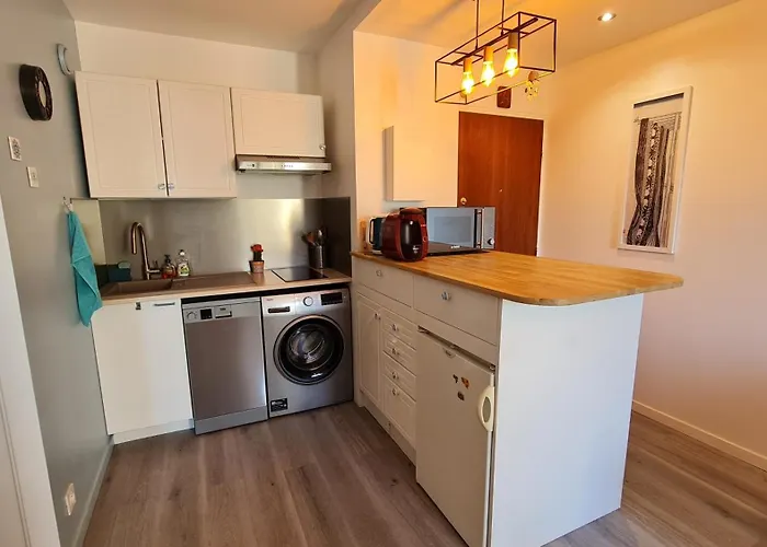 Lumineux Dans Calme Et Arboree Apartmán *