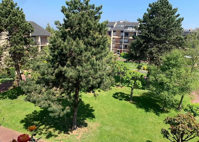 Lumineux Dans Calme Et Arboree * Cabourg